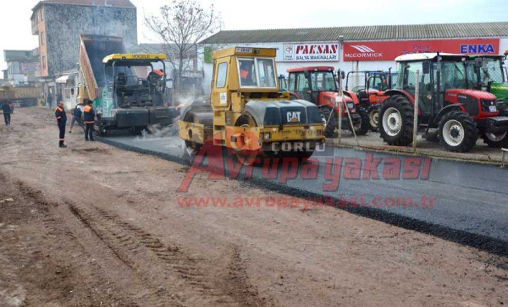 Çorlu'da Asfaltlama Çalışmaları Devam Ediyor