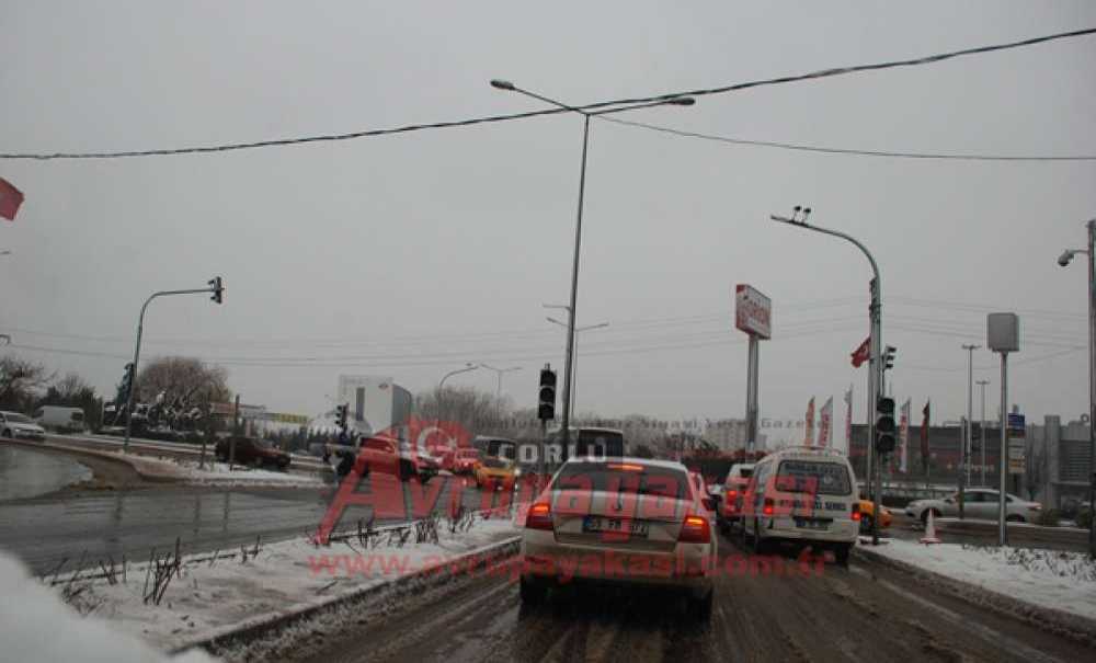 Bir Çorlu Klasiği Kar Geldi Elektrikler Gitti Çorlu'da Kar Esareti