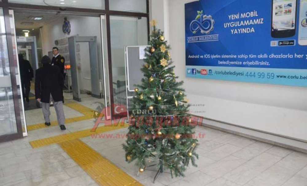 Belediye Binası Yeni Yıla Hazır