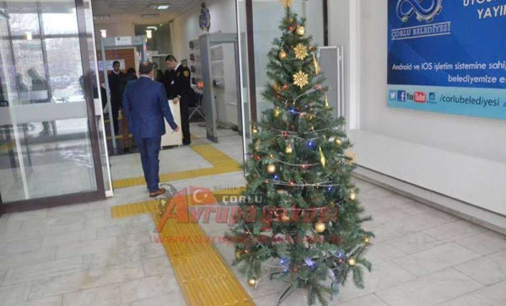 Belediye Binası Yeni Yıla Hazır