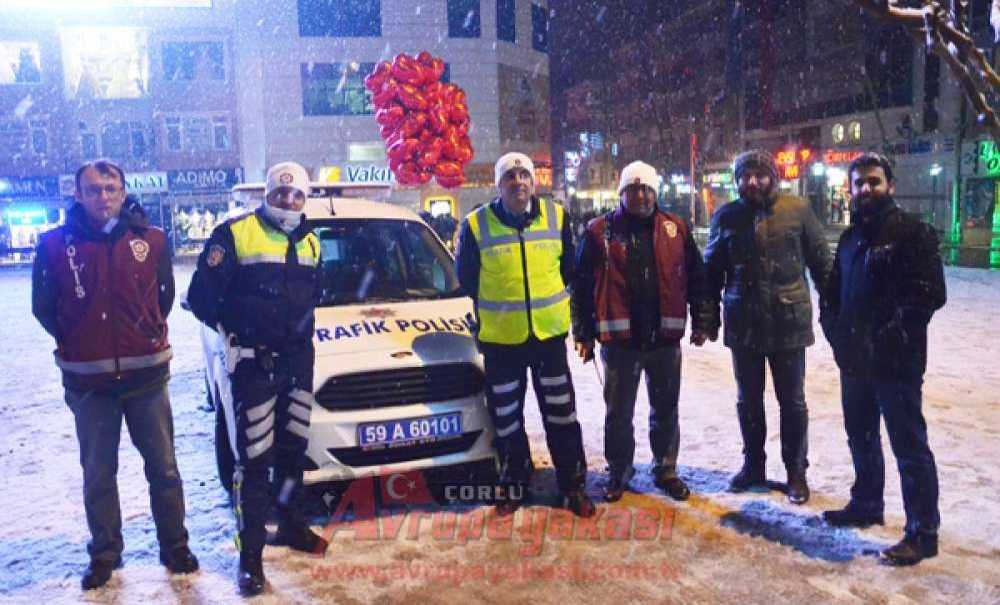 Çorlu Polisi Yılbaşı Gecesi Vatandaşın Huzuru İçin Çalıştı