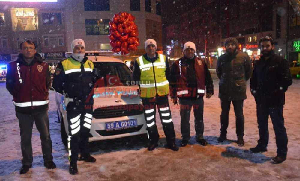 Çorlu Polisi Yılbaşı Gecesi Vatandaşın Huzuru İçin Çalıştı