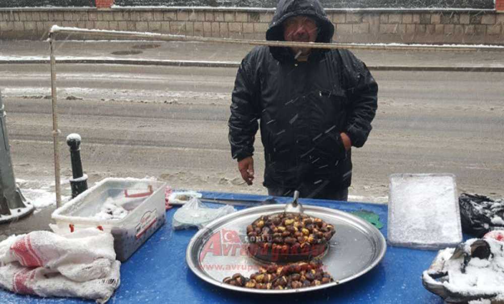 Çorlu Sokakları Yılbaşı Günü Cıvıl Cıvıl Oldu