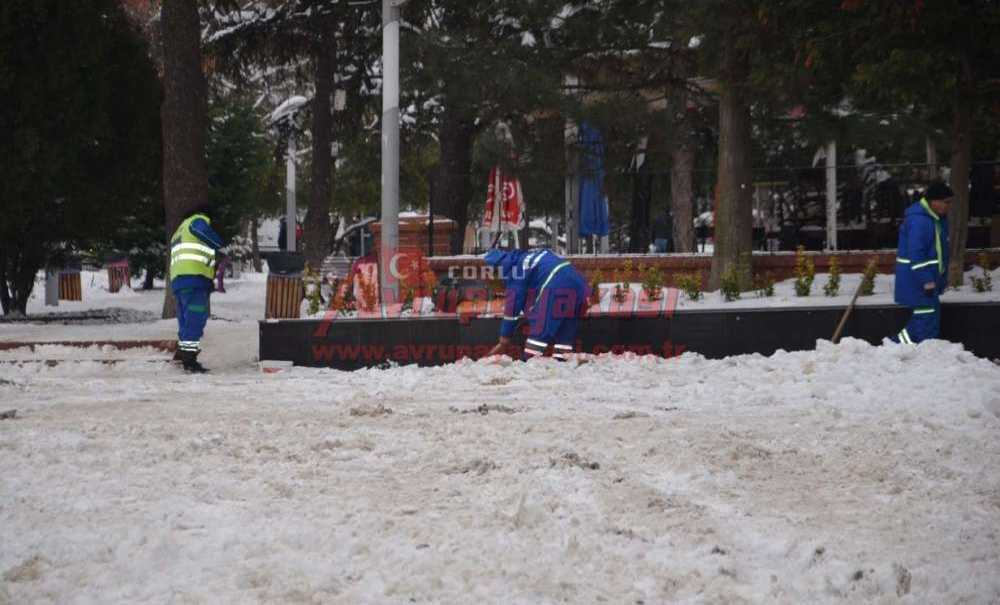 Kar Temizliği Başladı