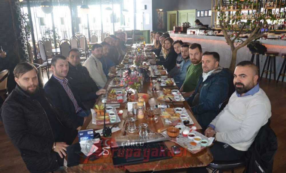 Trend Arena Gazetecileri Ağırladı