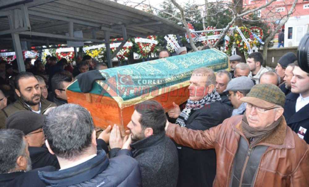 Nihat Köşdere Toprağa Verildi