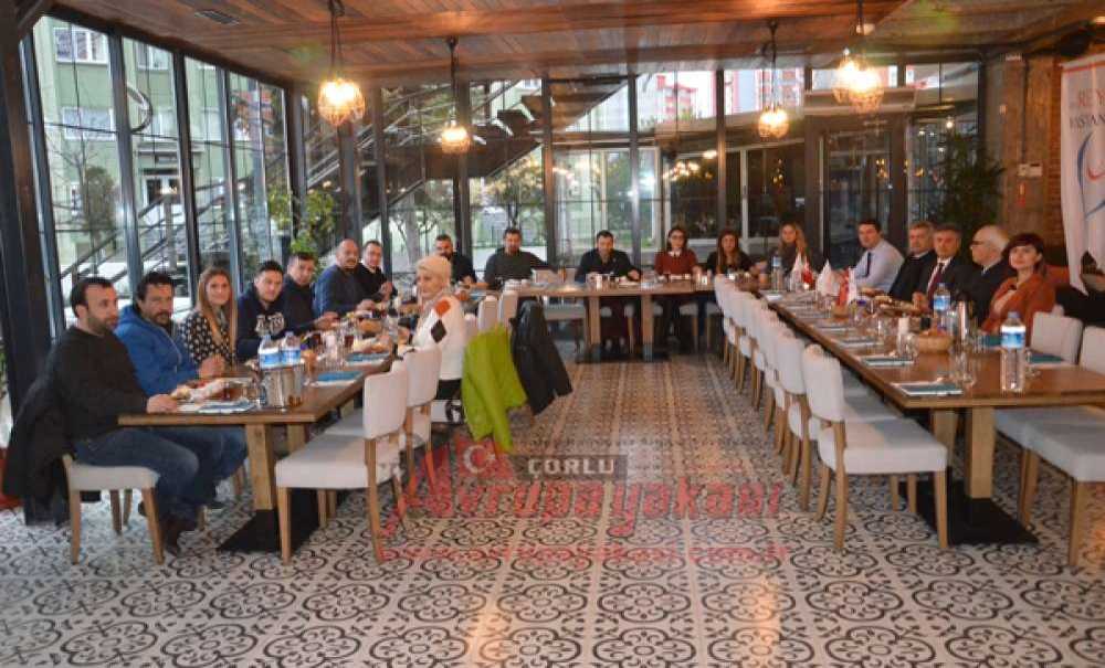 Reyap Hastanesi Gazetecilerle Bir Araya Geldi