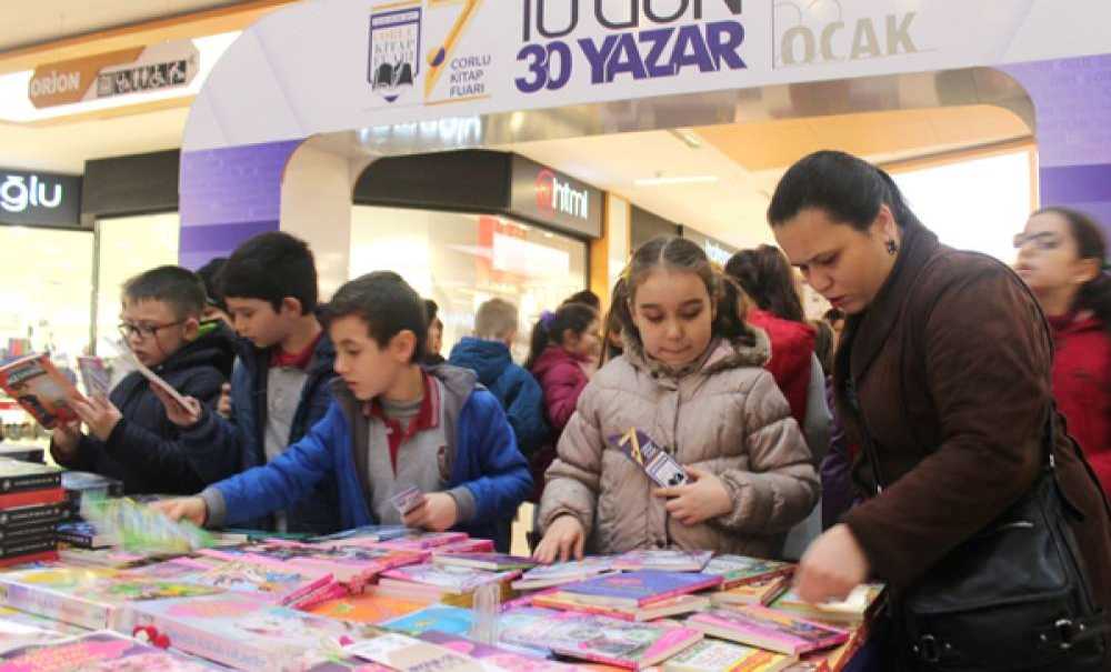 Öğrenciler Kitap Fuarını Çok Sevdi