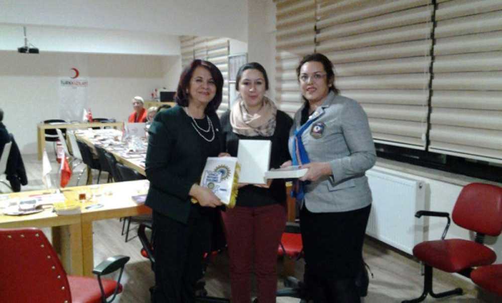 Rotaryenlerden Kızılay'a Ziyaret