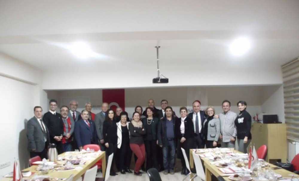 Rotaryenlerden Kızılay'a Ziyaret