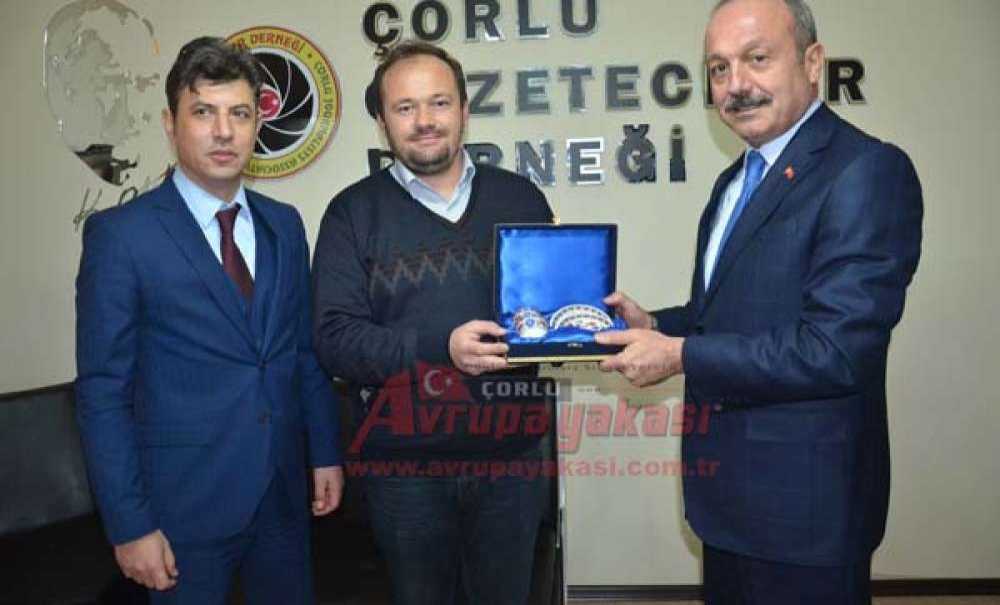 Tekirdağ İl Emniyet Müdürü Aydın'dan Çorlu Gazeteciler Derneği'ne Ziyaret