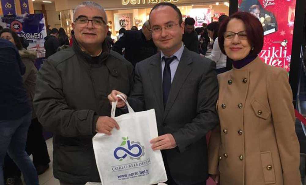 Çorlulu Yazar Ramis Çınar'ın İmza Gününde Dört Mevsim Buluşması