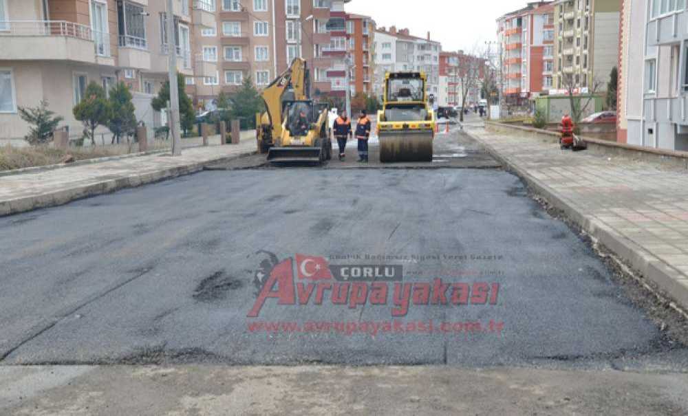 Bozuk Yollar Yamalanıyor