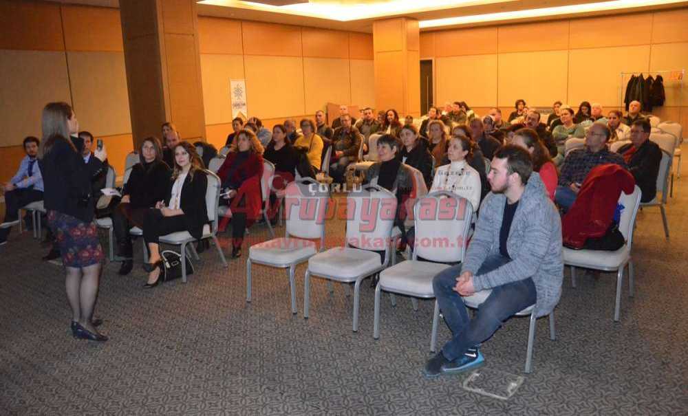 Özel Çorlu Öğretim Kursu'ndan Geliştiren Aile Semineri