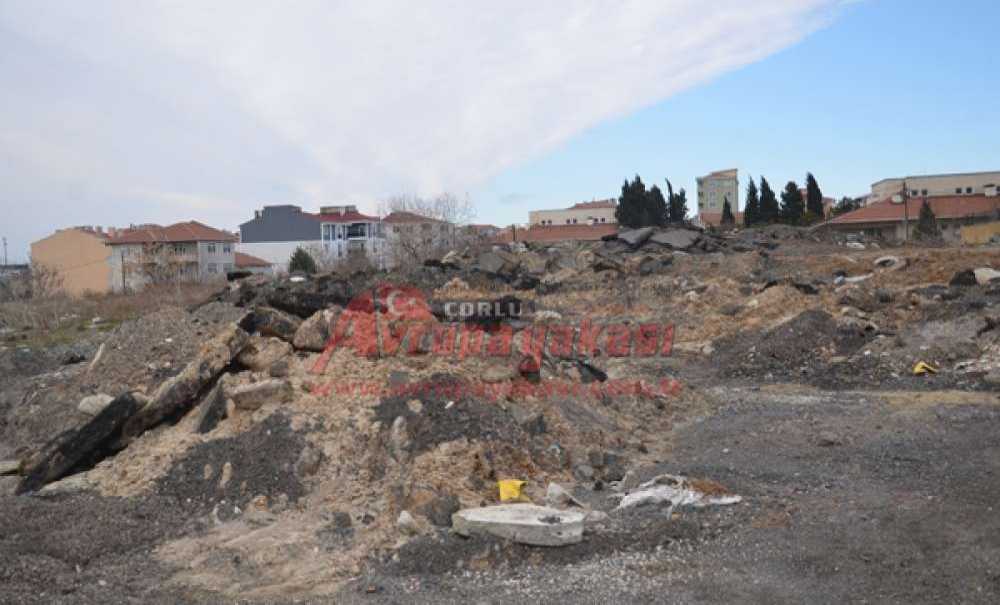 Moloz Yığınları Tepki Çekiyor