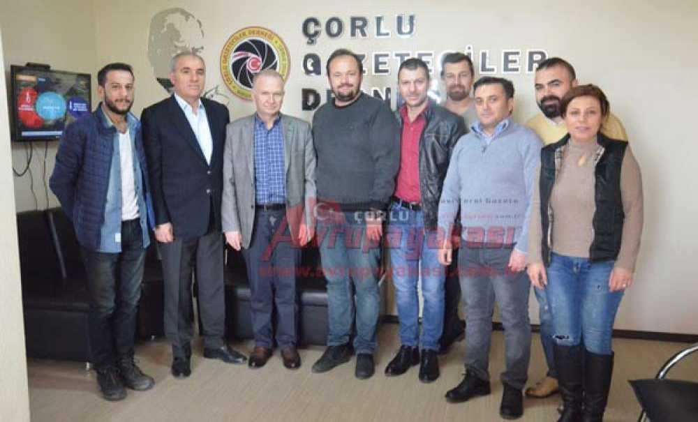 Vali Ceylan'dan Çorlu Gazeteciler Derneği'ne Ziyaret
