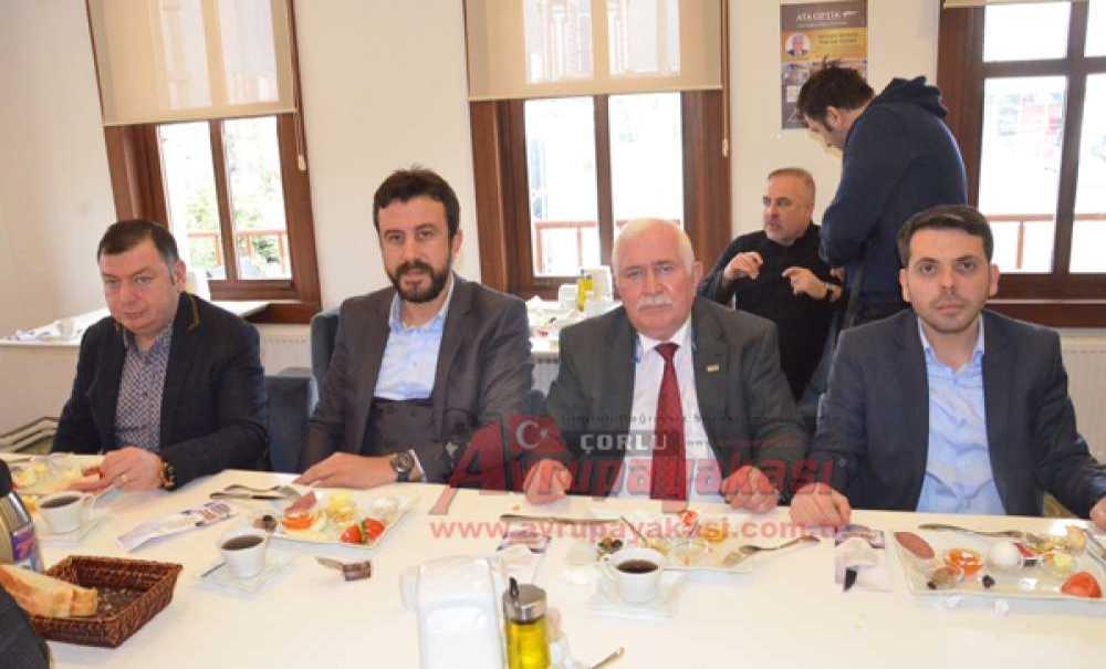 Ata Optik Çorlulu Muhtarlarla Buluştu