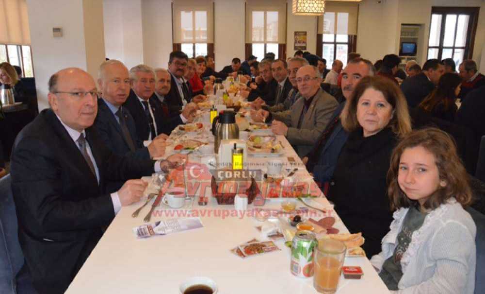 Ata Optik Çorlulu Muhtarlarla Buluştu