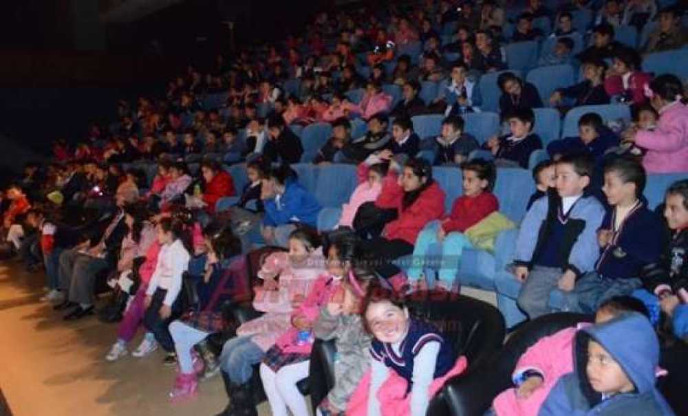 Çorlu Emniyetinden “Okul'dan Tiyatroya” Projesi