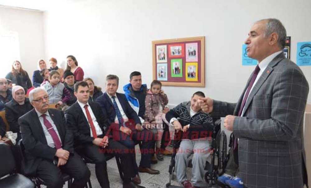 Özel Çocuklara Özel Hediye