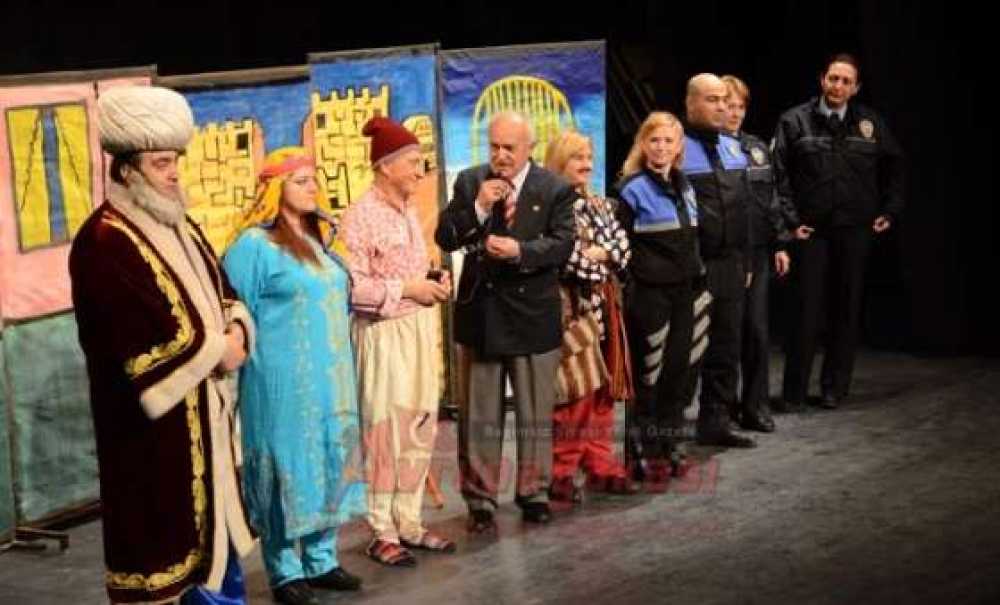 Çorlu Emniyetinden “Okul'dan Tiyatroya” Projesi