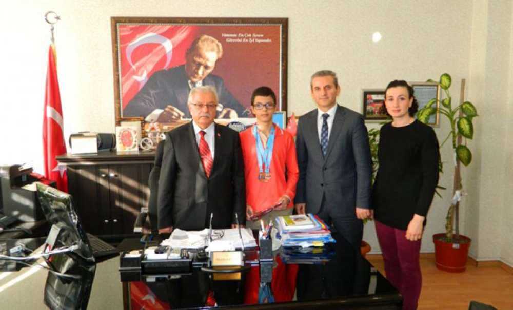 Çorlulu Öğrenciden Türkiye Üçüncülüğü