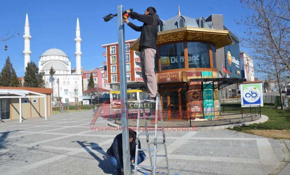 Çorlu Belediyesi'nden Çorlu'ya Kütüphane Park