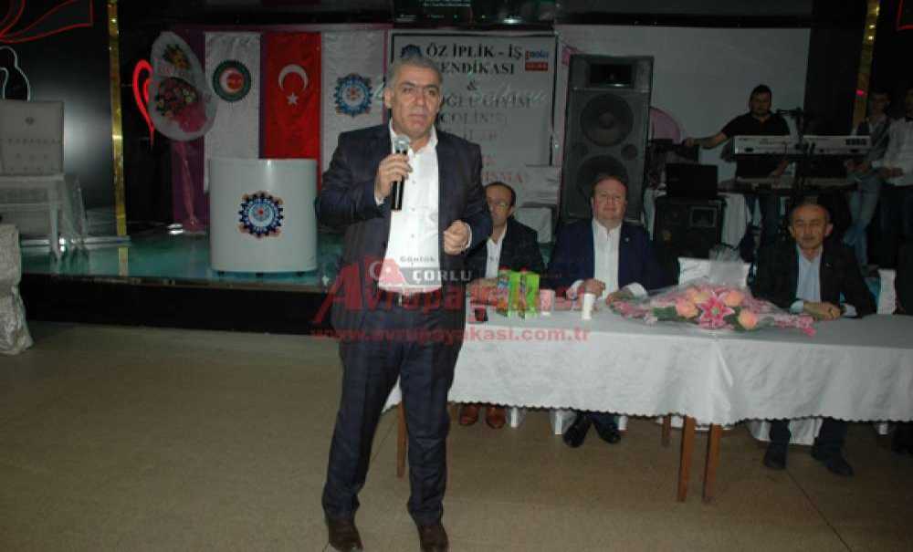 Öz İplik-İş Sendikası Genel Başkanı Murat İnanç:“Tekstil İşçileri Kötü Şartlarda Çalışıyor”