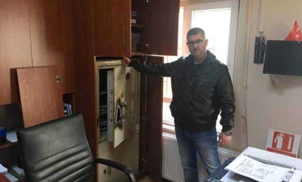 Zararına Hırsızlık