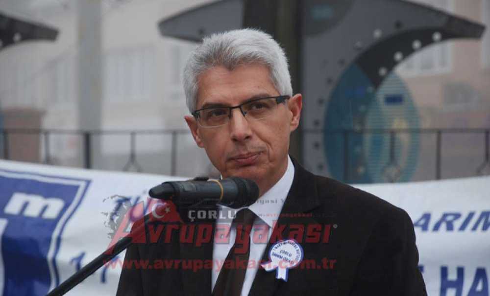 Çorlulu Mali Müşavirlerden Atatürk Anıtına Çelenk