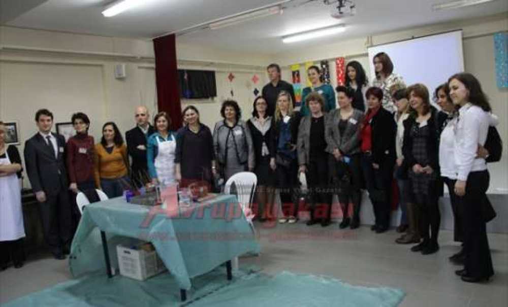 Çorlu Ksd Ve Cezzar Mustafa Ersin Ortaokulu`ndan Konuk Öğrencilere Ebru Etkinliği