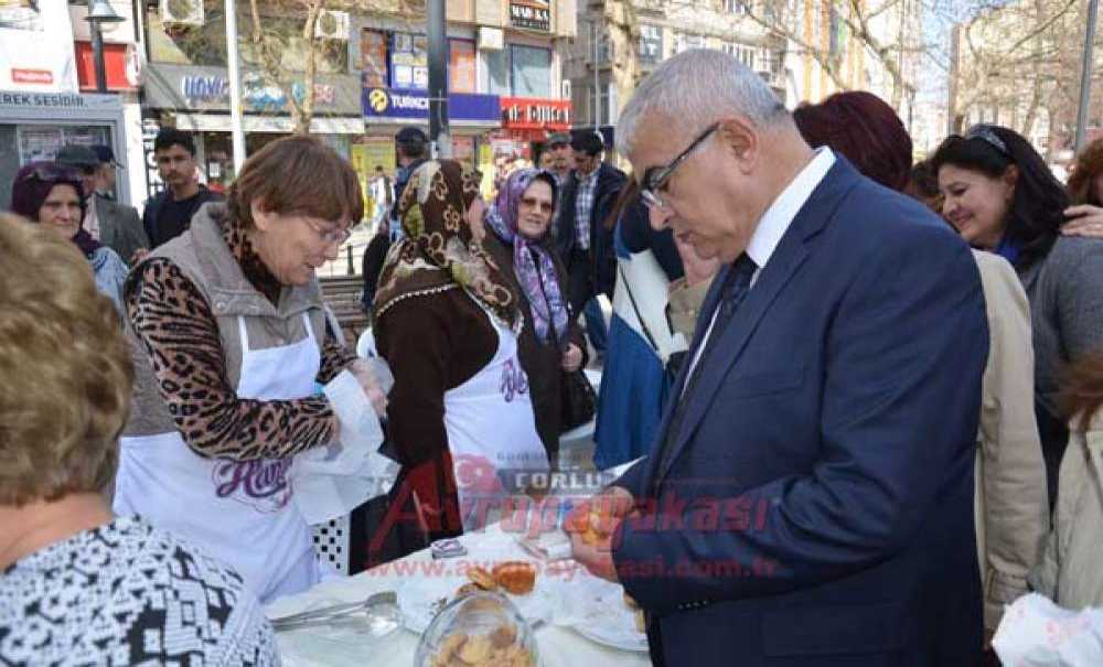 8 Mart Kadınlar Günü Çorlu'da Kutlandı