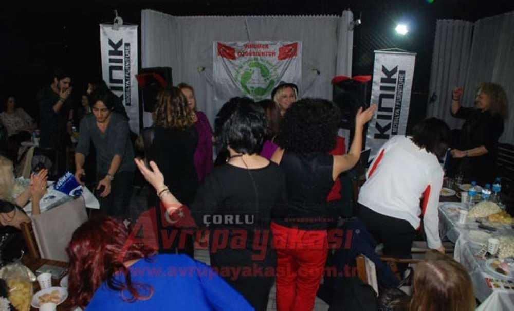 Kınık Mobilya'dan Kadınlar Günü Eğlencesi