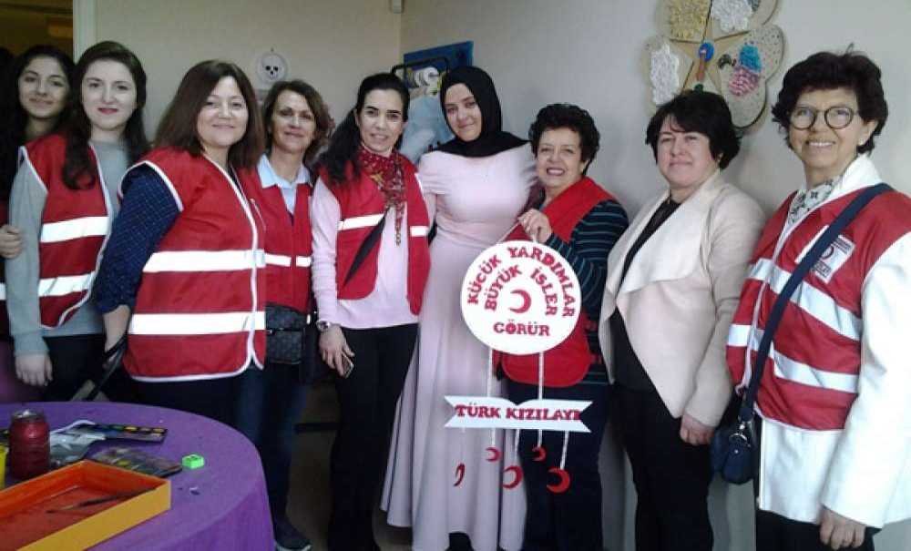 Kızılay Çorlu Şubesi'nden Kadınlar Günü Kutlaması