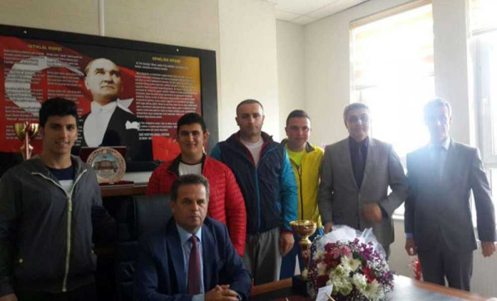 Ergeneli Öğrenciler Halterde Türkiye Şampiyonasına Katılacak