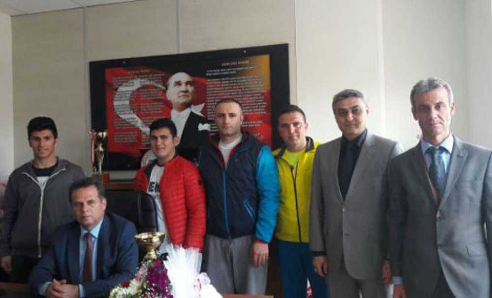 Ergeneli Öğrenciler Halterde Türkiye Şampiyonasına Katılacak