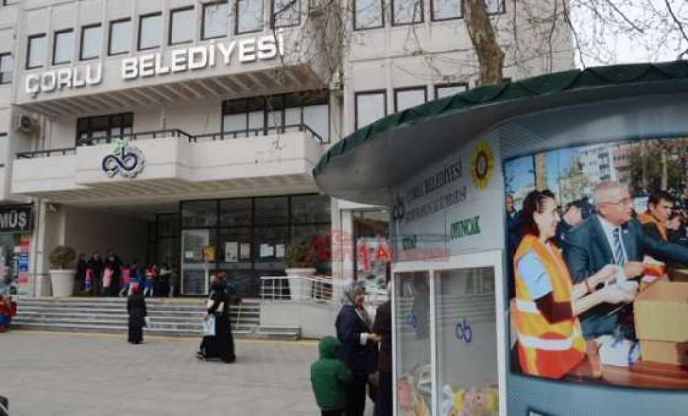 Kitap Ve Oyuncak Kumbaraları İlgi Görüyor