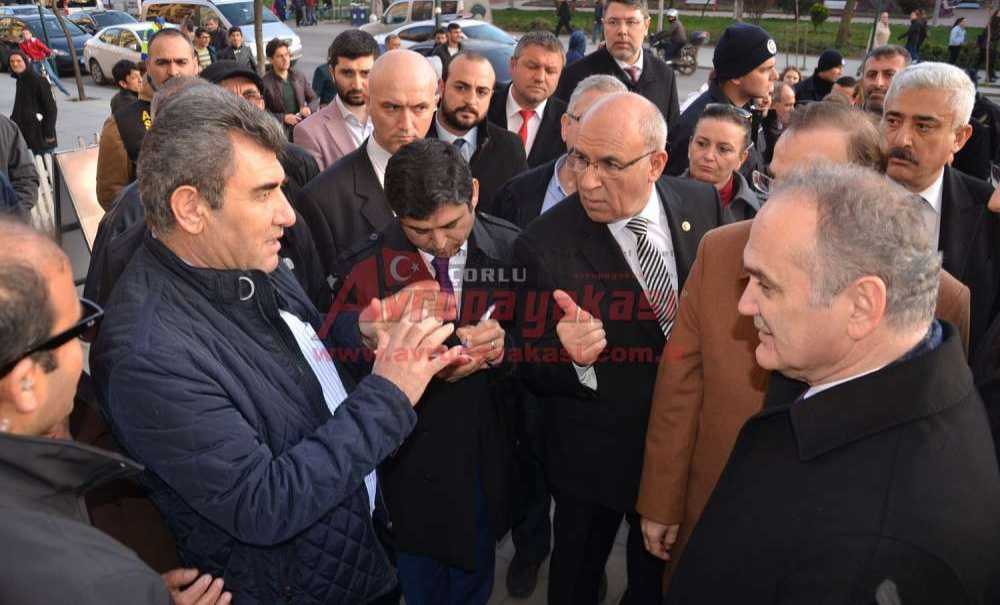 Bakan Özlü Çorlu Esnafını Ziyaret Etti