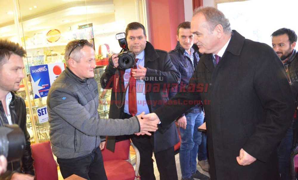 Bakan Özlü Çorlu Esnafını Ziyaret Etti