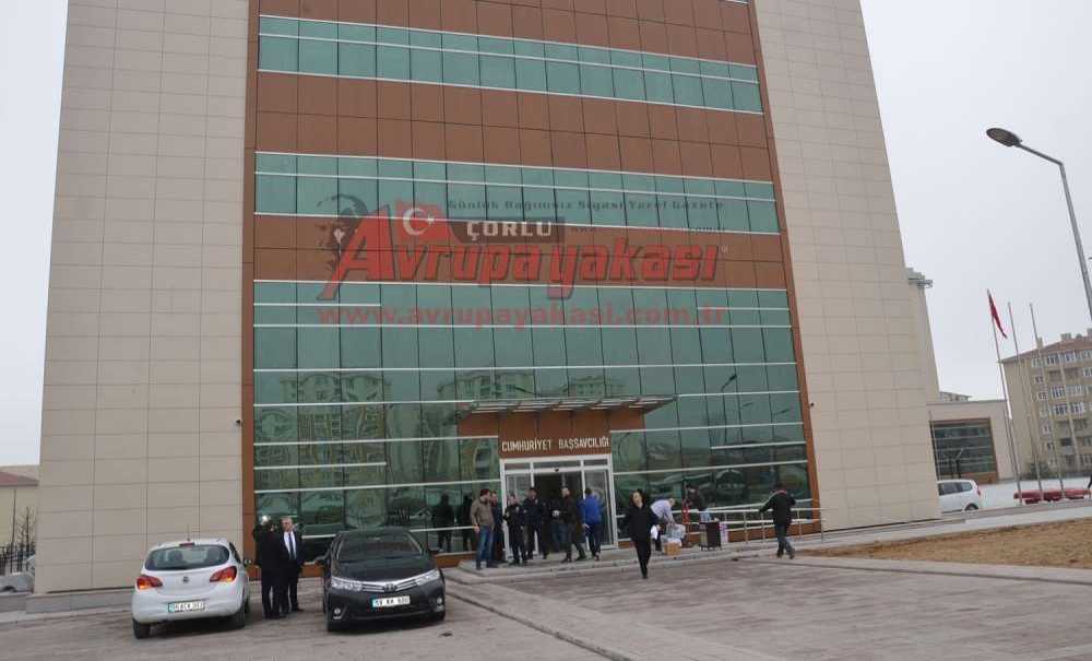 Çorlu'da Fetö/pdy Davalarına Bakan Savcı Meslekten İhraç Edildi