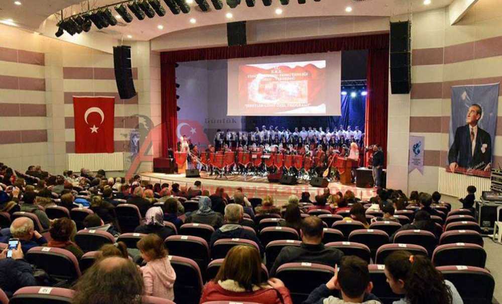 Askerler Çaldı Öğrenciler Seslendirdi