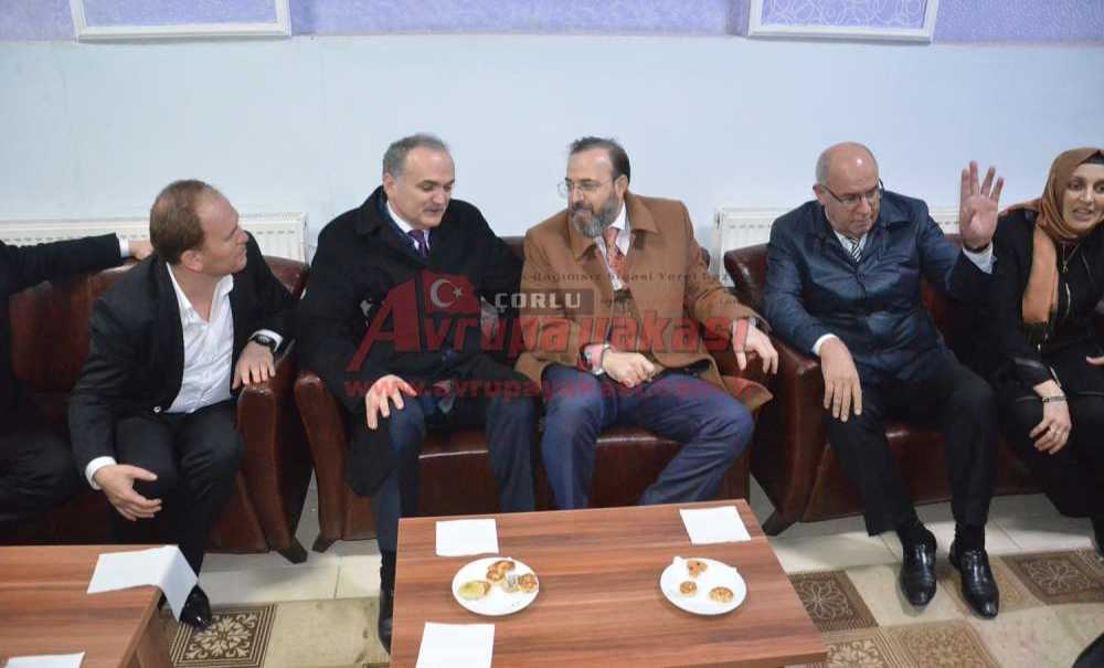 Bakan Faruk Özlü'den Çorlu Sinoplular Derneği'ne Ziyaret