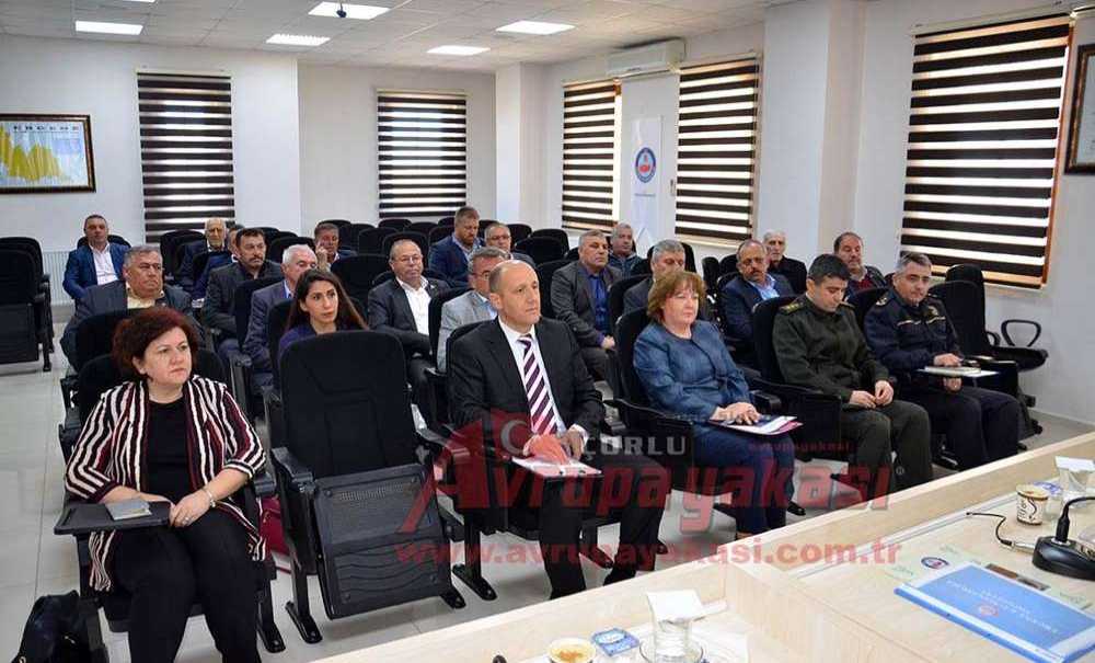 Vali Ceylan Ergene'de Muhtarlarla Buluştu