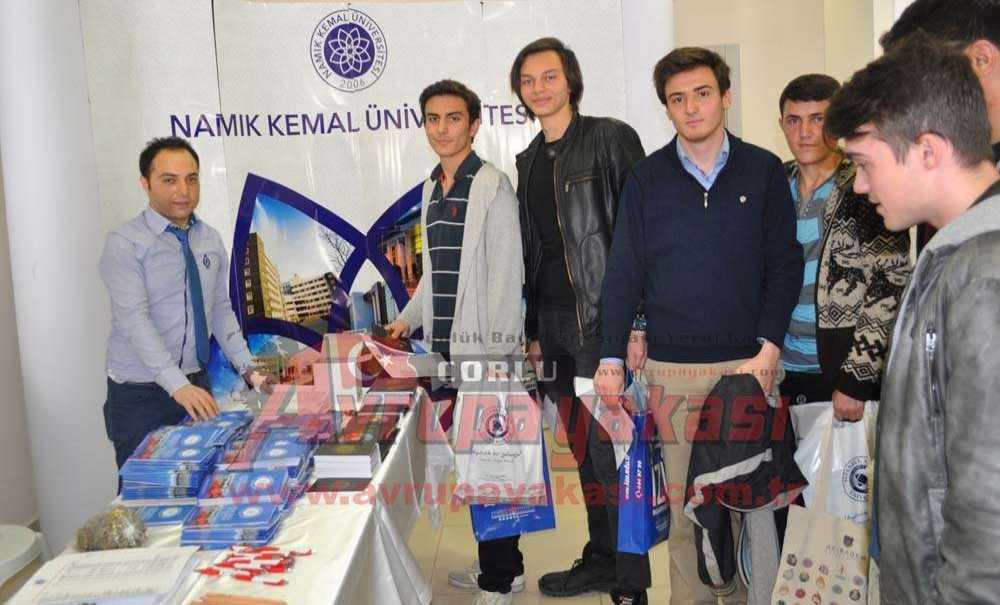 Çorlu'da Üniversite Tanıtım Etkinliği Düzenlendi