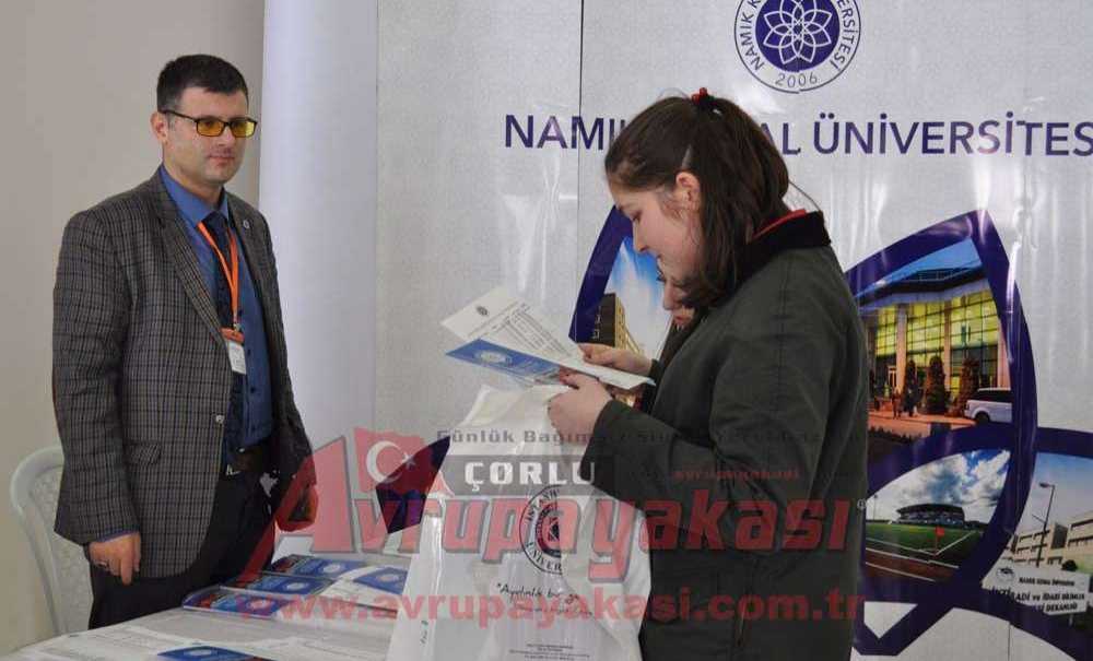 Çorlu'da Üniversite Tanıtım Etkinliği Düzenlendi