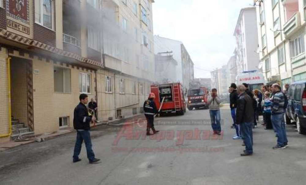 Apartmandaki Yangın Yürekleri Ağızlara Getirdi