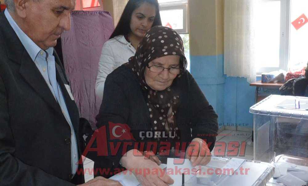 Çorlu'daki Bulgaristan Vatandaşları Sandık Başına Gitti