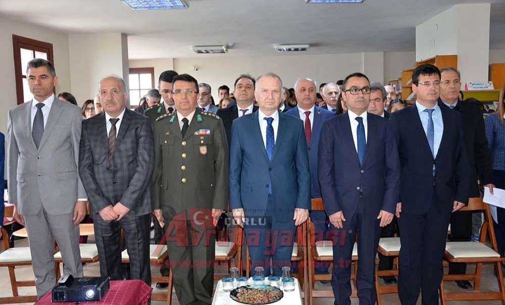 Vali Ceylan Kütüphane Haftası Etkinliklerine Katıldı