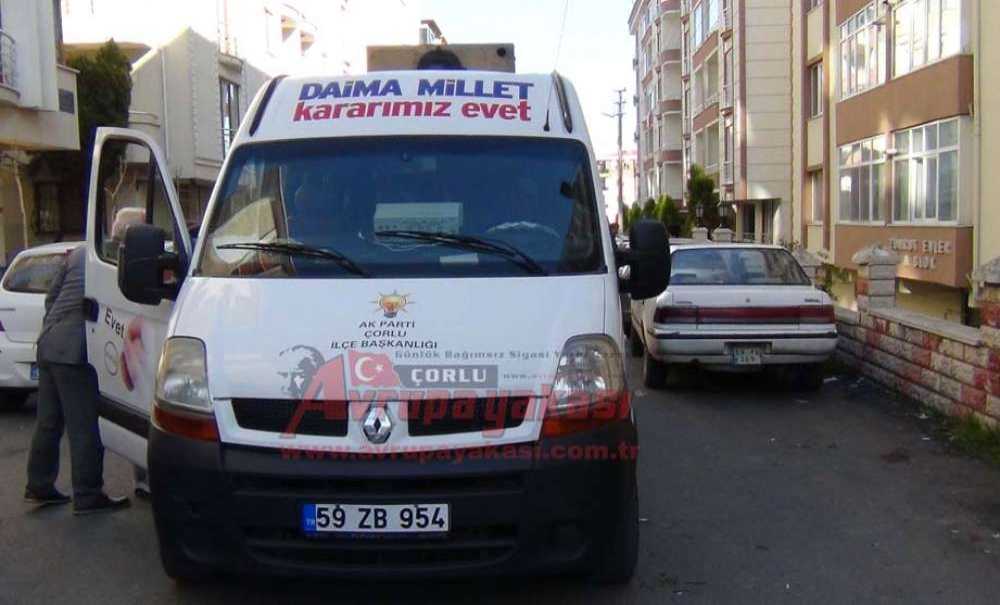 Evet Çalışması Yapan Seçim Aracının Şoförünü Yumrukladılar