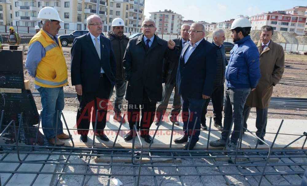Başkan Albayrak Çorlu Kapalı Pazaryeri İnşaatını İnceledi